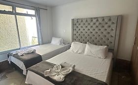 Laurel Dorado apartotel